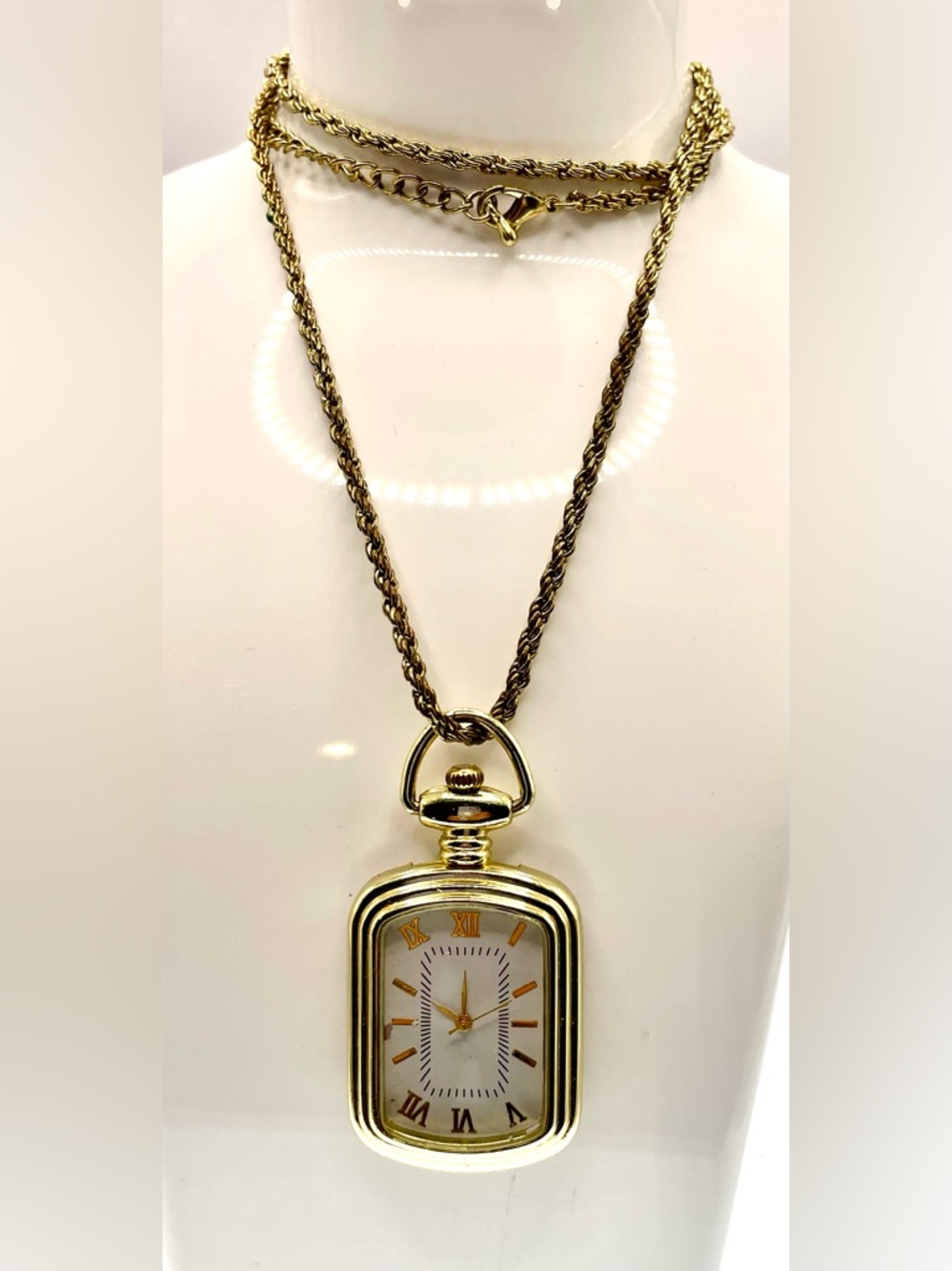 Vintage Pendant Watch Necklace Quartz Roman Numerals Gold Tone Retro 90s - Picture 2 of 8